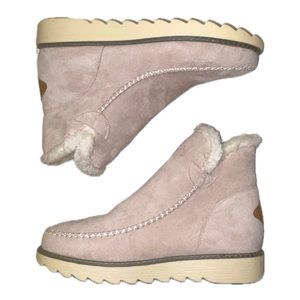 Light Pink winter boots!